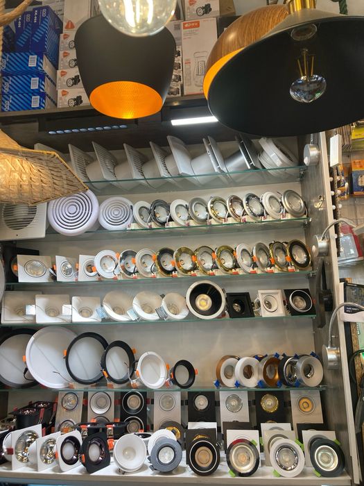 Картинной бра, фасадная бра