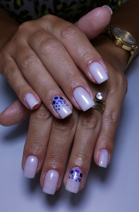 Unghii cu gel & ojă semipermanentă – Craiova