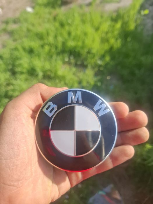 Продам значок BMW