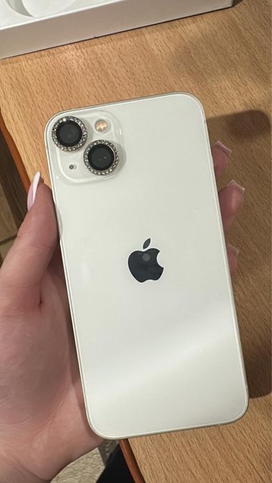 Продам айфон 13