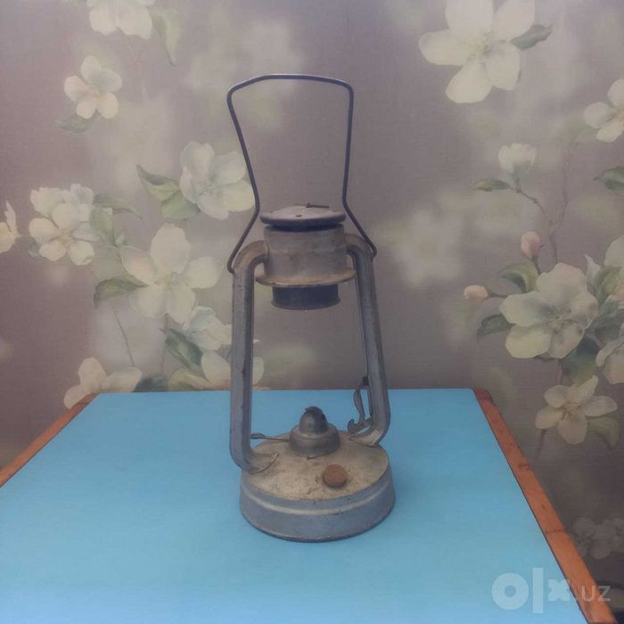 Продам керосиновую лампу