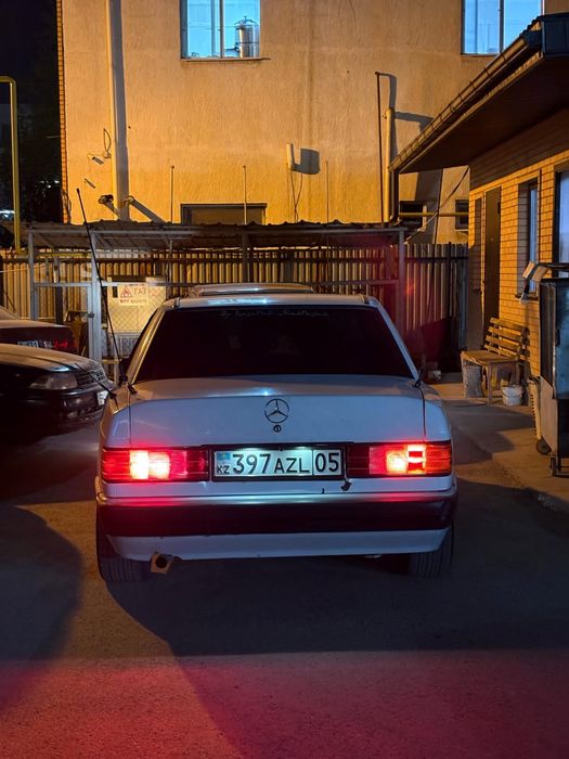 Мерседес 190 обем 2