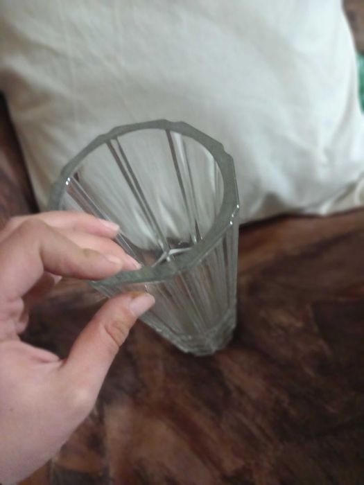 Масивна кистална ваза