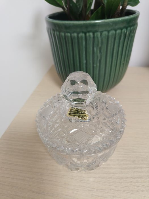 Caseta cristal aproape noua...