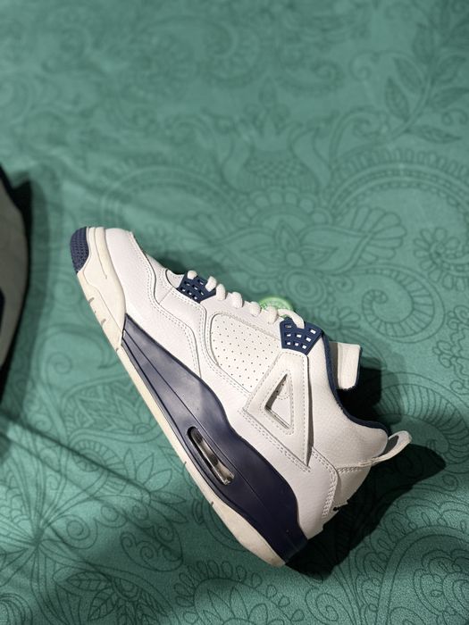 Air Jordan 4 Retro Midnight 41
