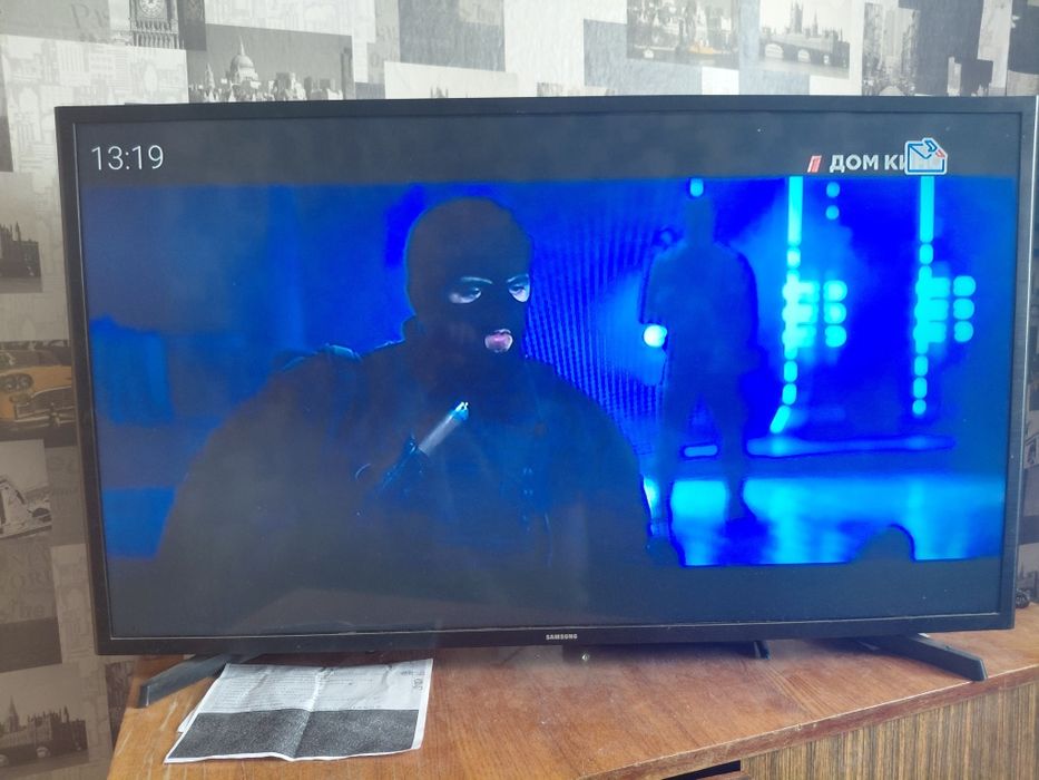 Продам телевизор samsung