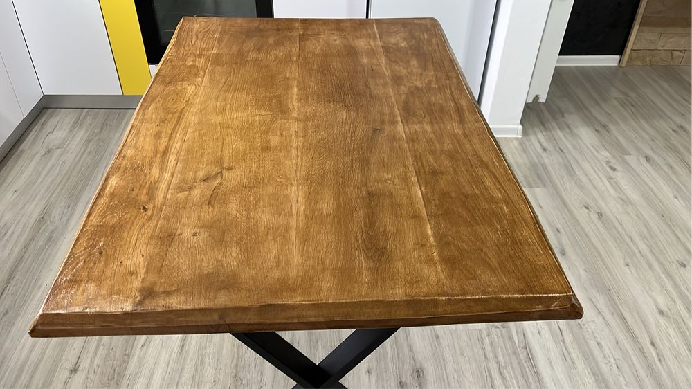 Masa din lemn de stejar noua