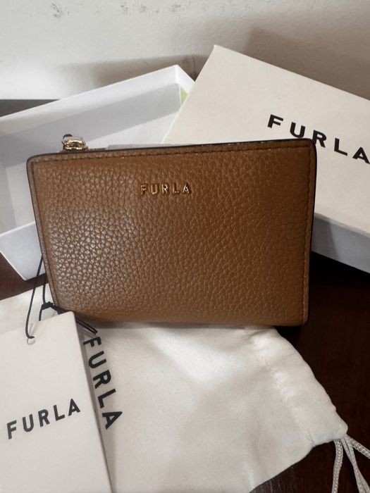 Furla портфейл естествена кожа