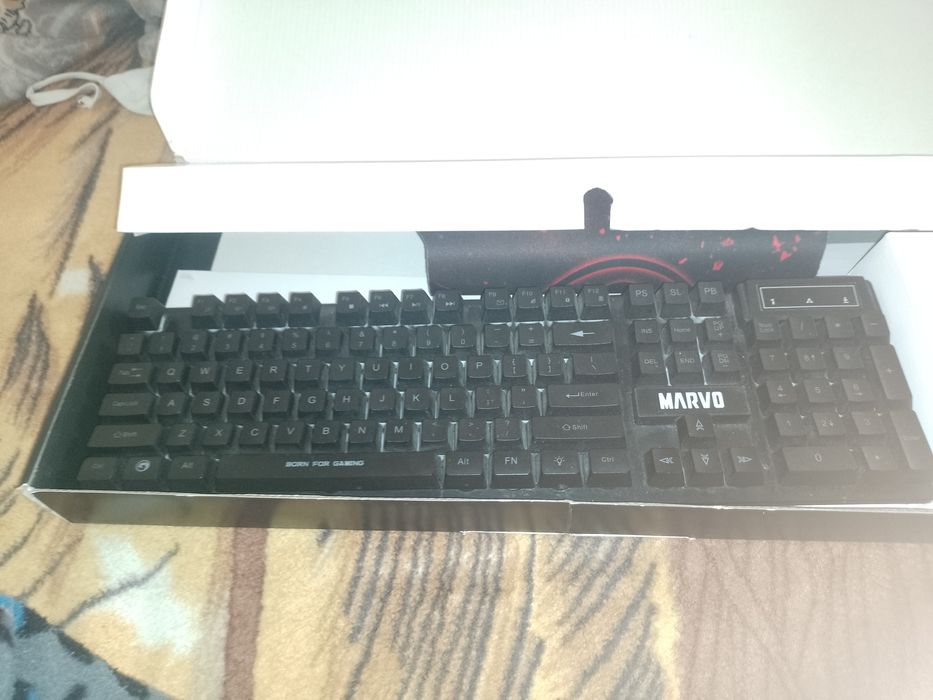 Tastatura+mousepad+mouse perfect functionale