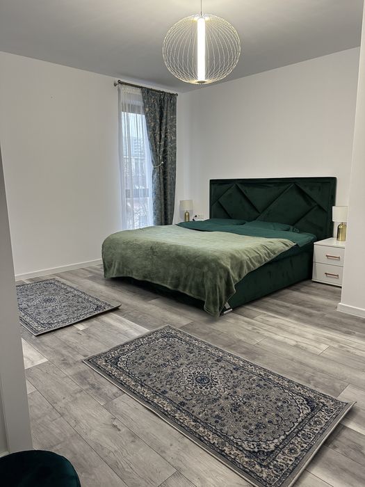 Inchiriez apartament zona centrala