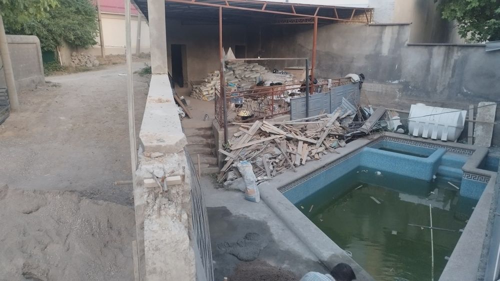 Чарвок бочкани узида ахмад жужани енида 2сотих дача 35900д