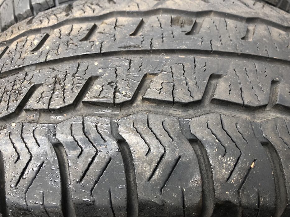 235/65/16С шины б/у на Спринтер