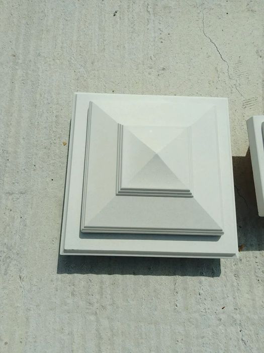 Vindem coame și capace de gard