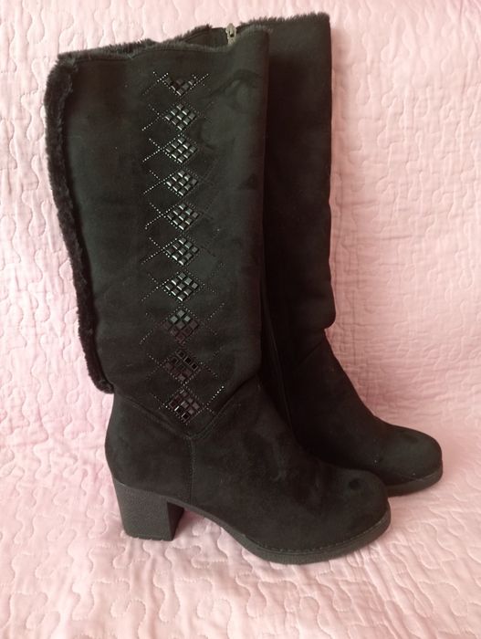 Сапоги женские .