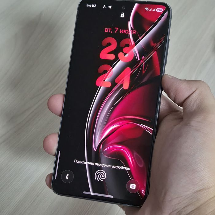 Samsung S21 FE с коробкой