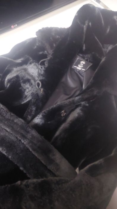 Красивая теплая шуба