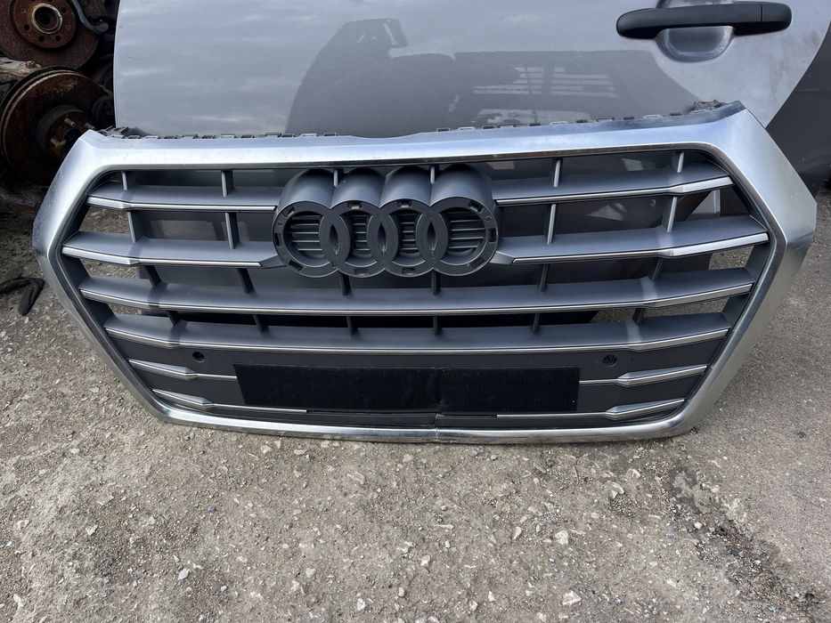 Решетка Audi Q5 17- S-line