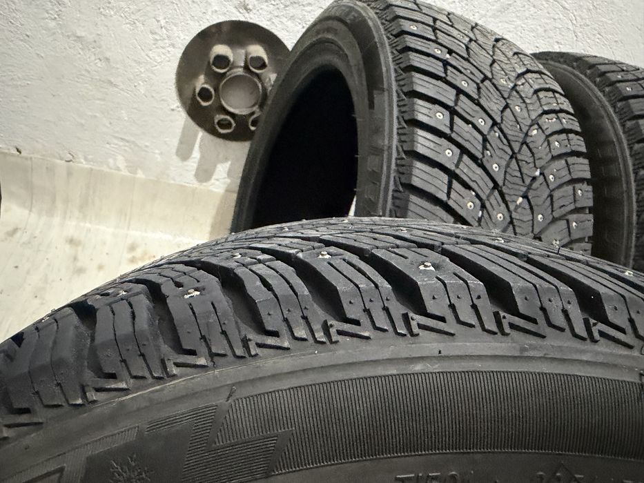 Продам шины R18 235/45