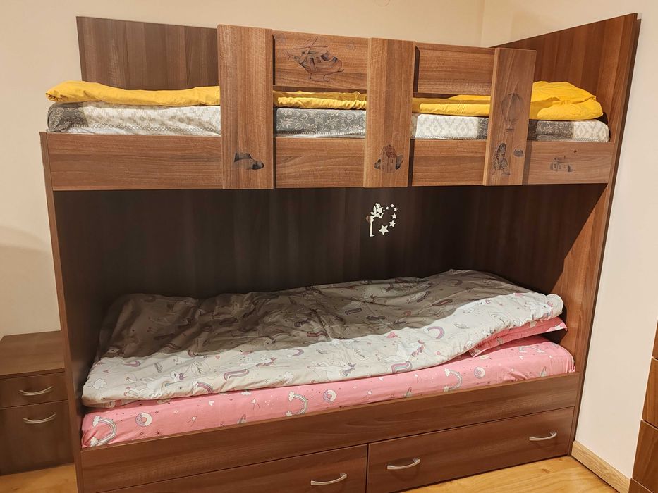 Двуетажно легло в София