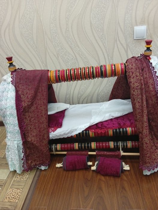 Beshik zoʻr xolatda