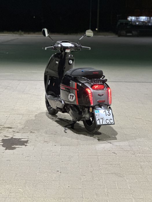 Мопет  Vectoria..