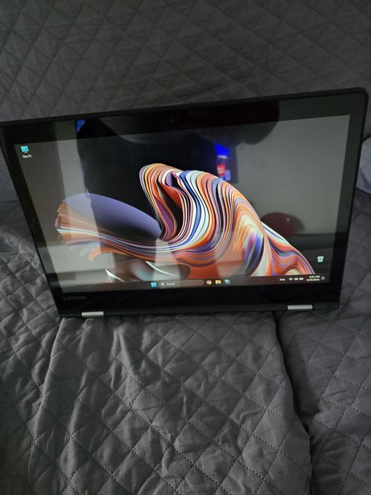 Laptop Lenovo Yoga 510 cu touch-screen, IPS si full hd