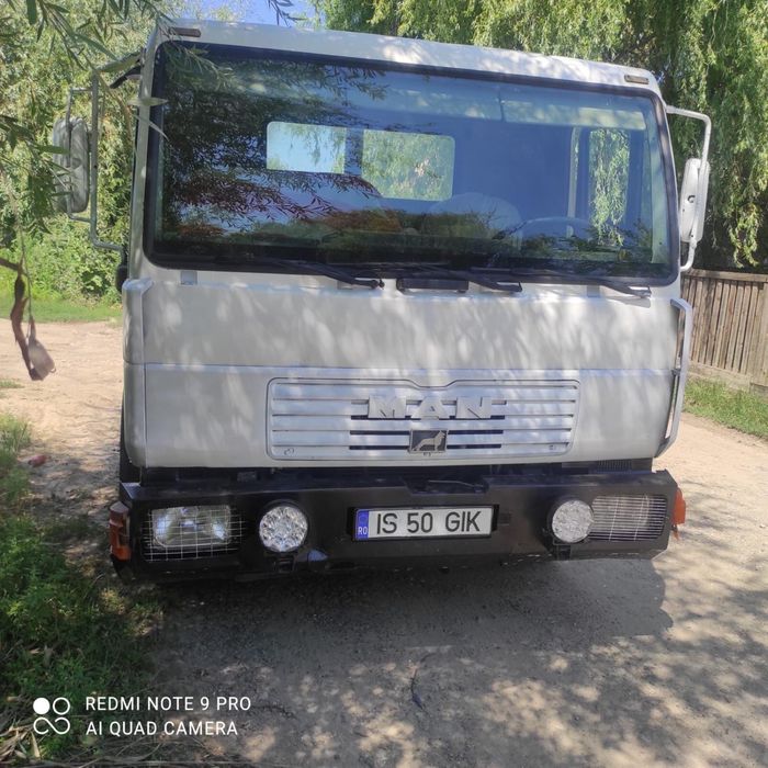 Autocamion MAN LE 8145