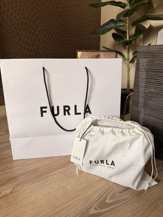 Чанта Furla-нова