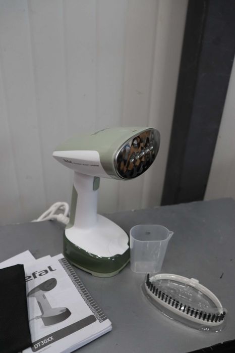 Вертикална парна ютия Tefal Access Steam Pocket, 1300W,