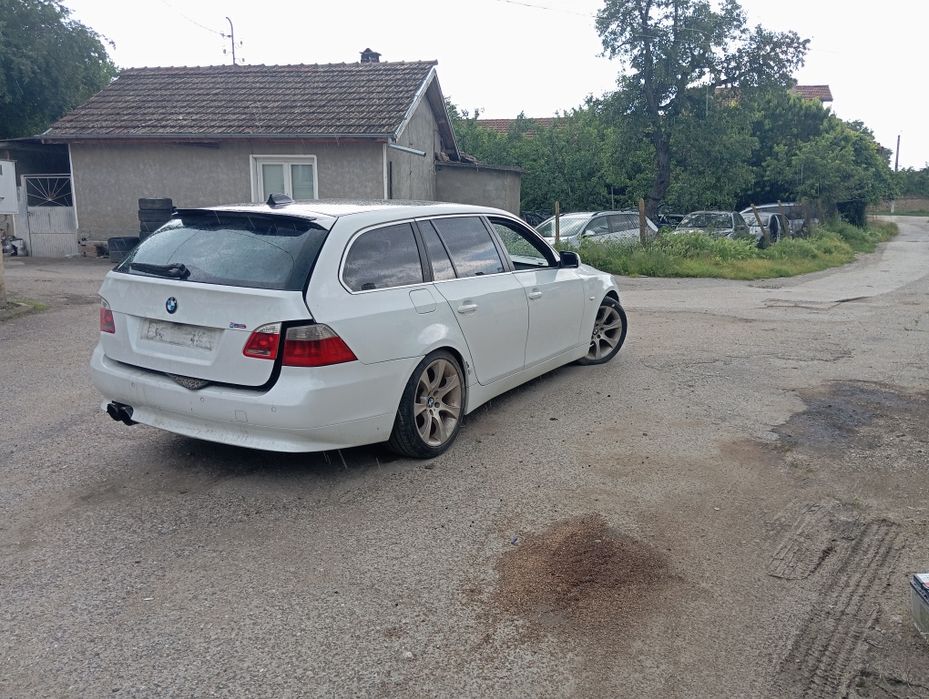 Продавам BMW E61 2.5 177 Автомат на Части