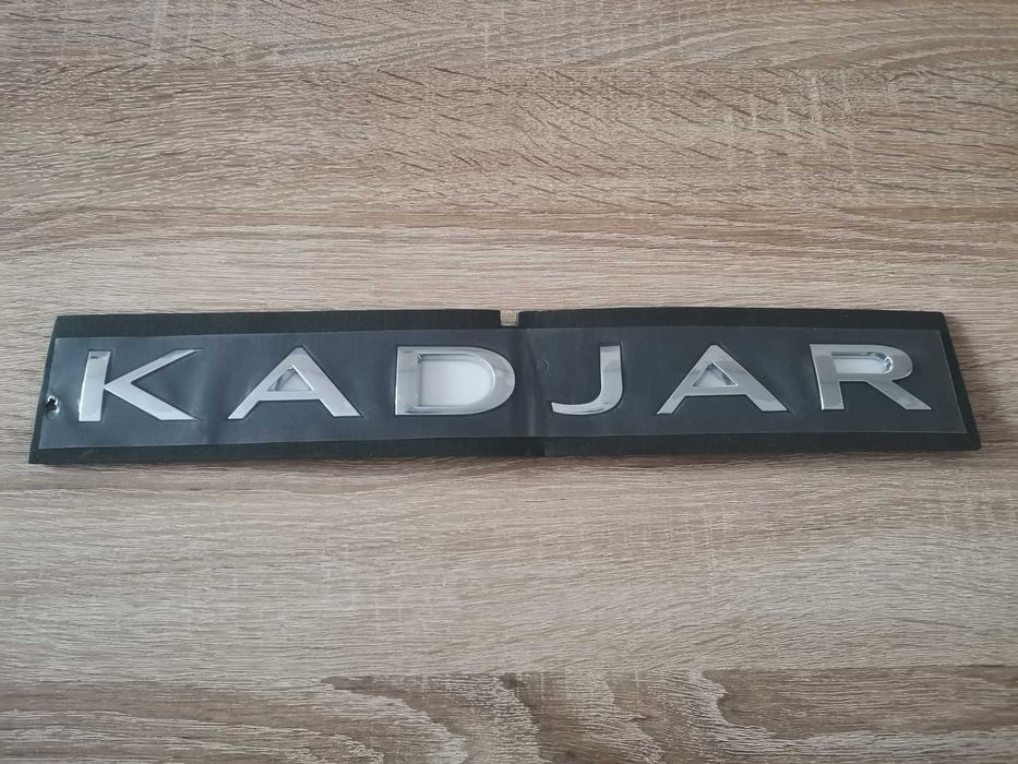 Сребрист Надпис Renault Kadjar