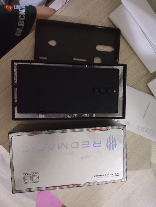 Red magic 8 pro  256gb