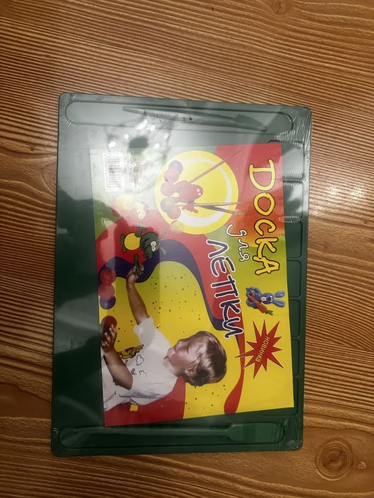 Подставки для книг и пенал