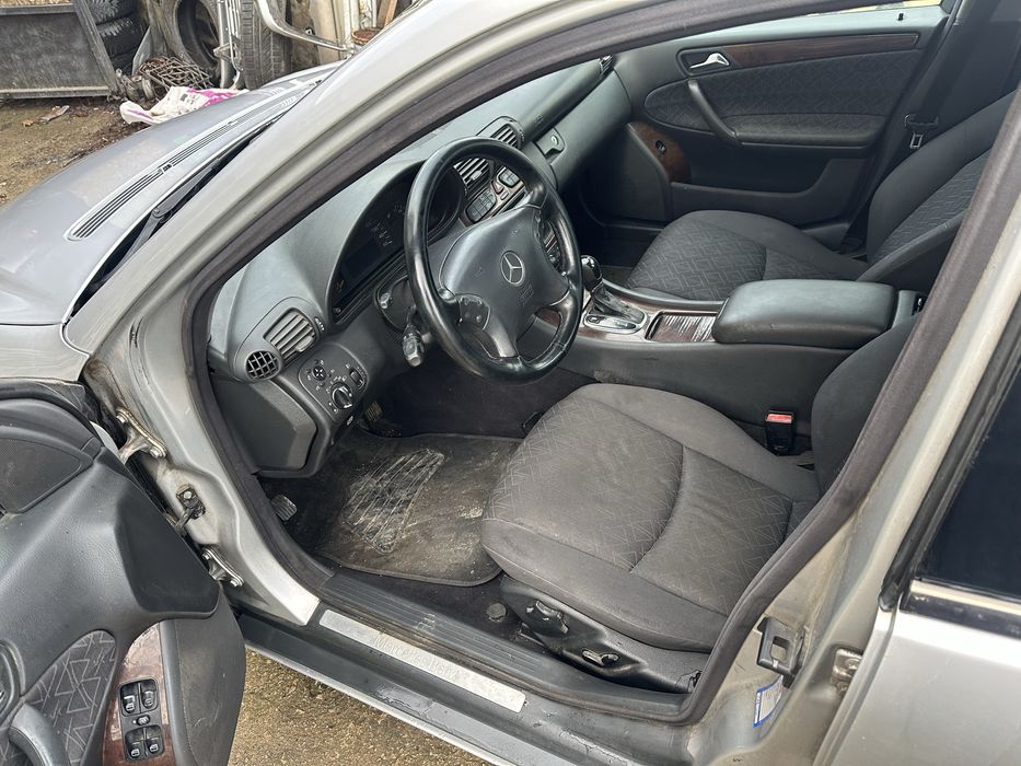 Мерцедес  бенц c270