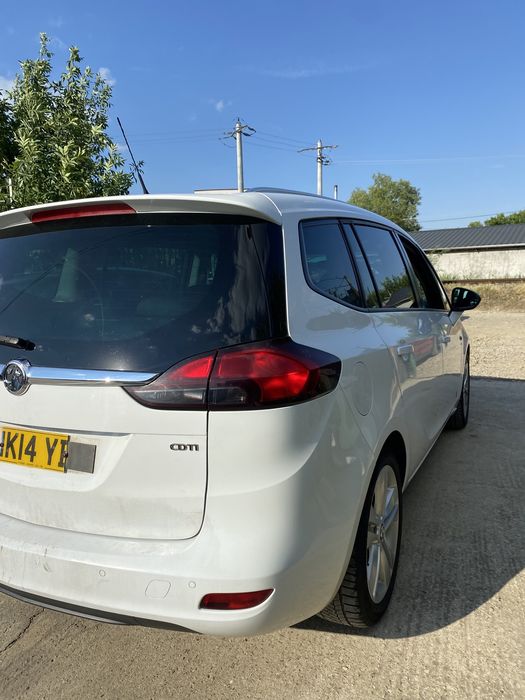 Aripă dreapta față Opel Zafira C 2014