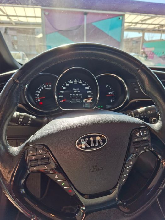Kia Pro Ceed JD 1.6 GDi 135 cai 2014