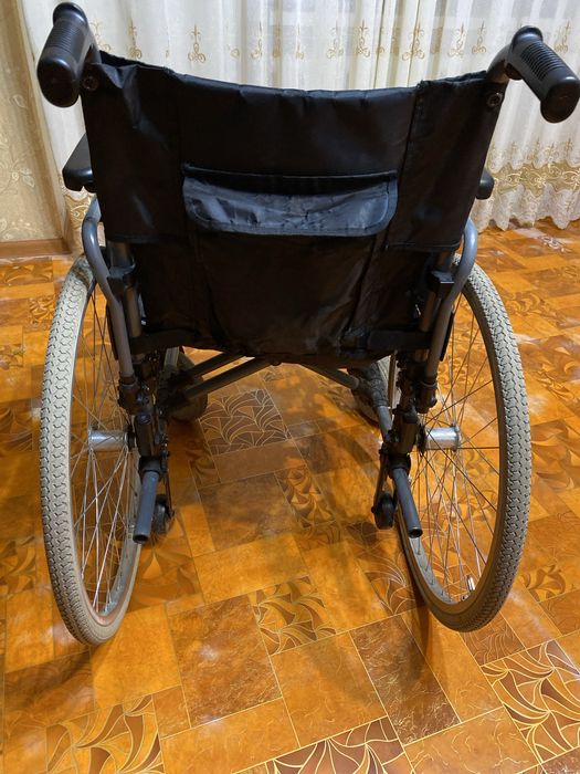 Кресло-коляска прогулочная. 46 размер.