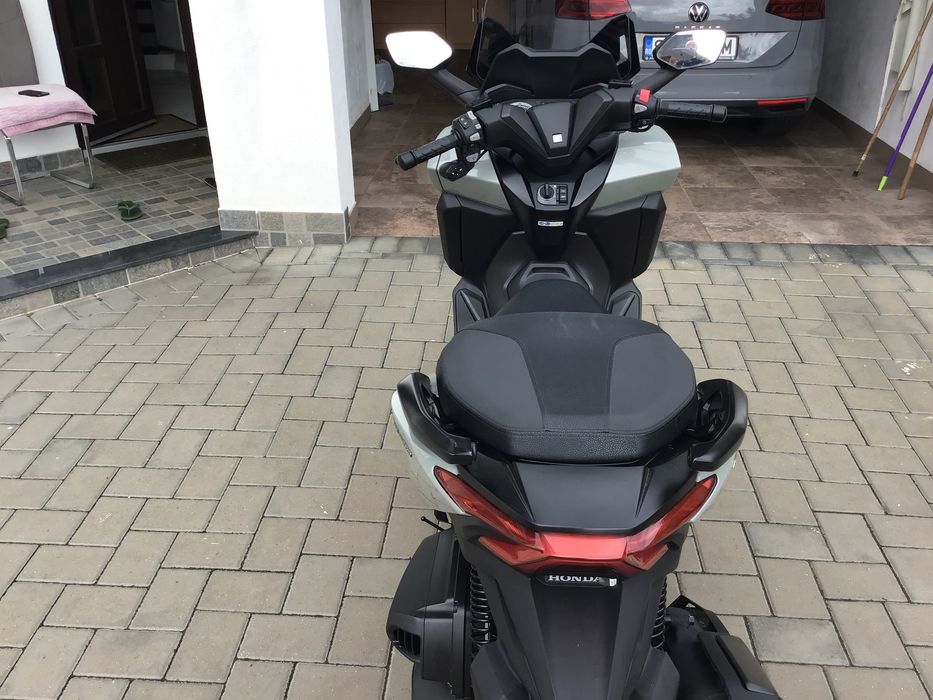 Vand scooter Honda Forza 350