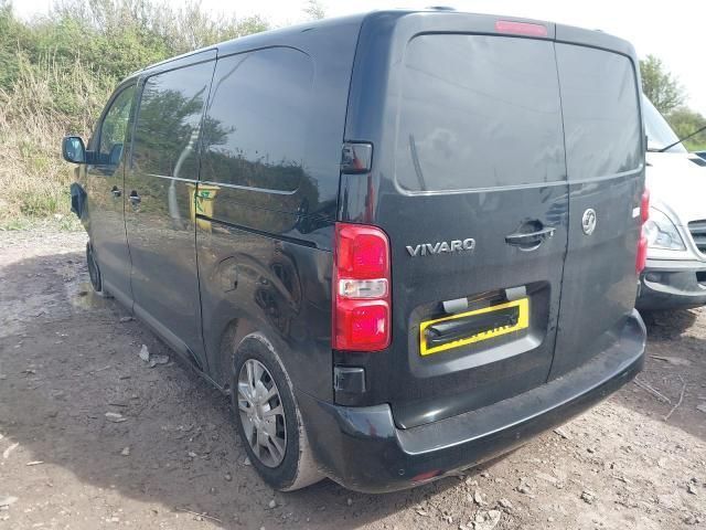Dezmembrez Opel Vivaro Generatia C an 2021 1.5 Diesel