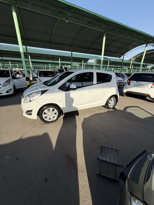 Spark 2020 sotiladi kraskas toza myatinas bor rasmda korsatilga