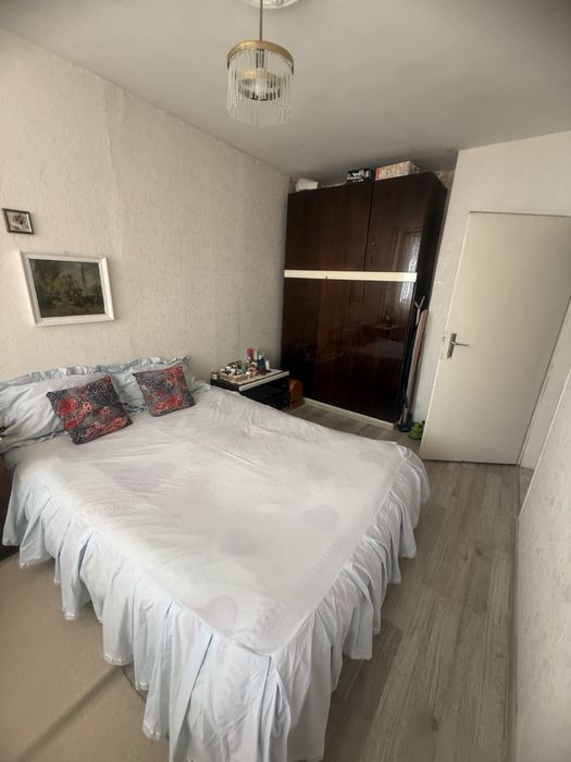 Продава се Двустаен апартамент в Казанлък - 73 кв.м за 1013 €/кв.м - Снимка #2