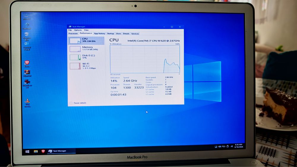 Laptop Apple MacBook Pro 2010, A 1286 i7 – ecran functional pentru piese / proiect,