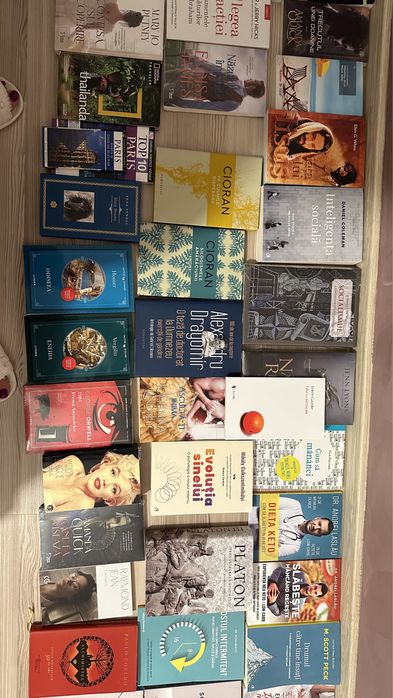 Vând cărți dragoste,psihologice,romane