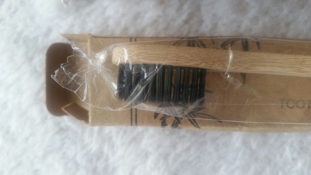 Бамбукова четка за зъби