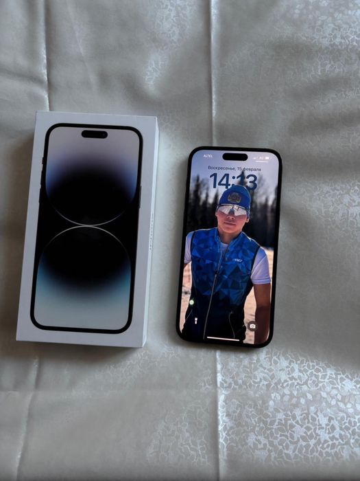 Продам айфон 14 про макс