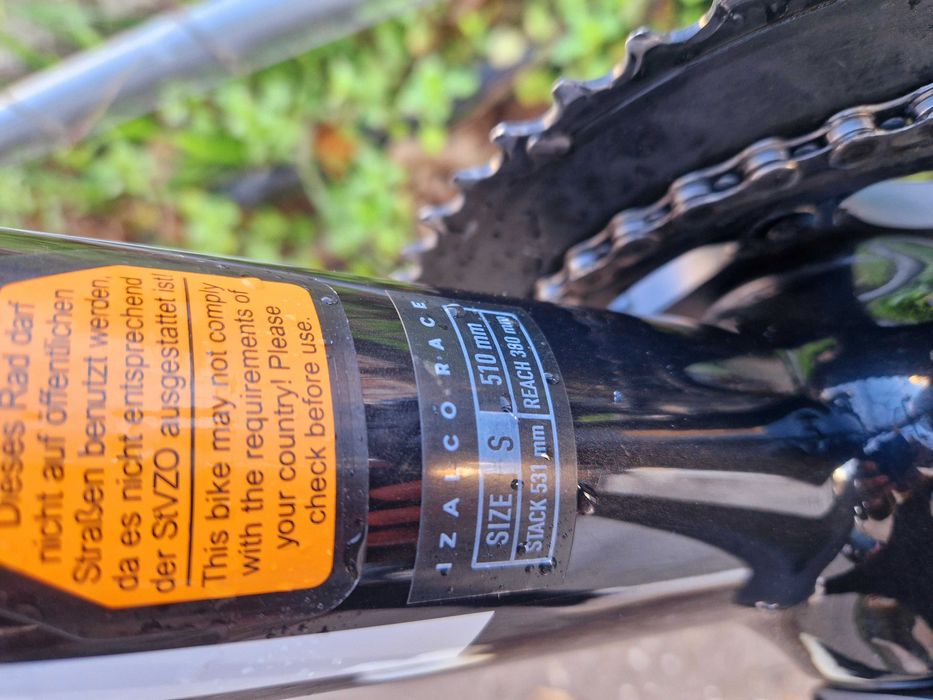 Карбонов шосеен Focus Izalco Race Full Ultegra БЕЗПЛАТНА ДОСТАВКА!