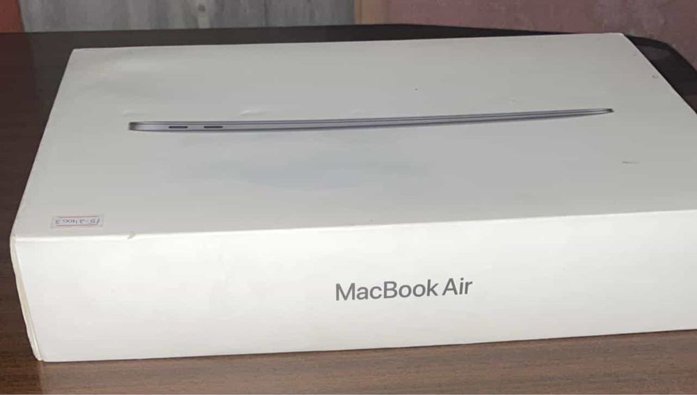 MacBook air m1 8/256