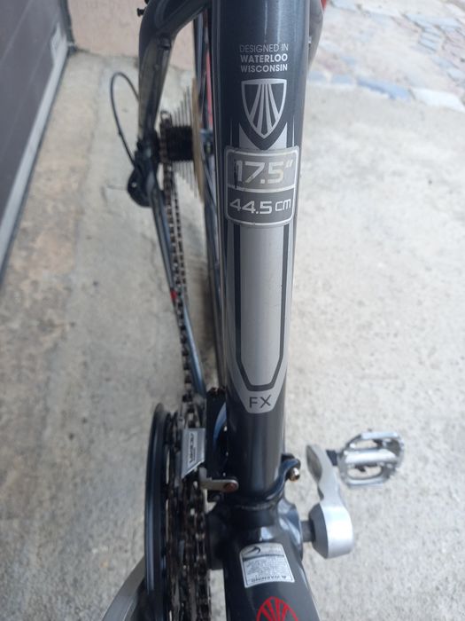 Bicicleta Trek FX 7.4