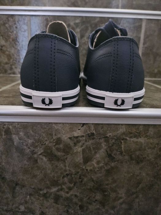 Сникърси Fred Perry