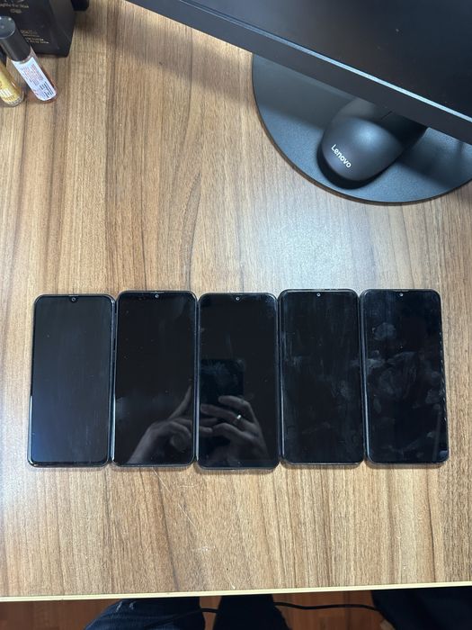 Samsung A40/ A20 E bune